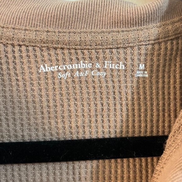 Abercrombie & Fitch Essential Waffle Polo — Taupe, Size M - Picture 5 of 6